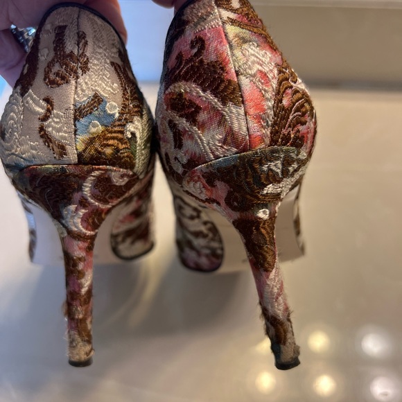Isaac made in Italy heels with tapestry size 8.5 - Picture 3 of 10